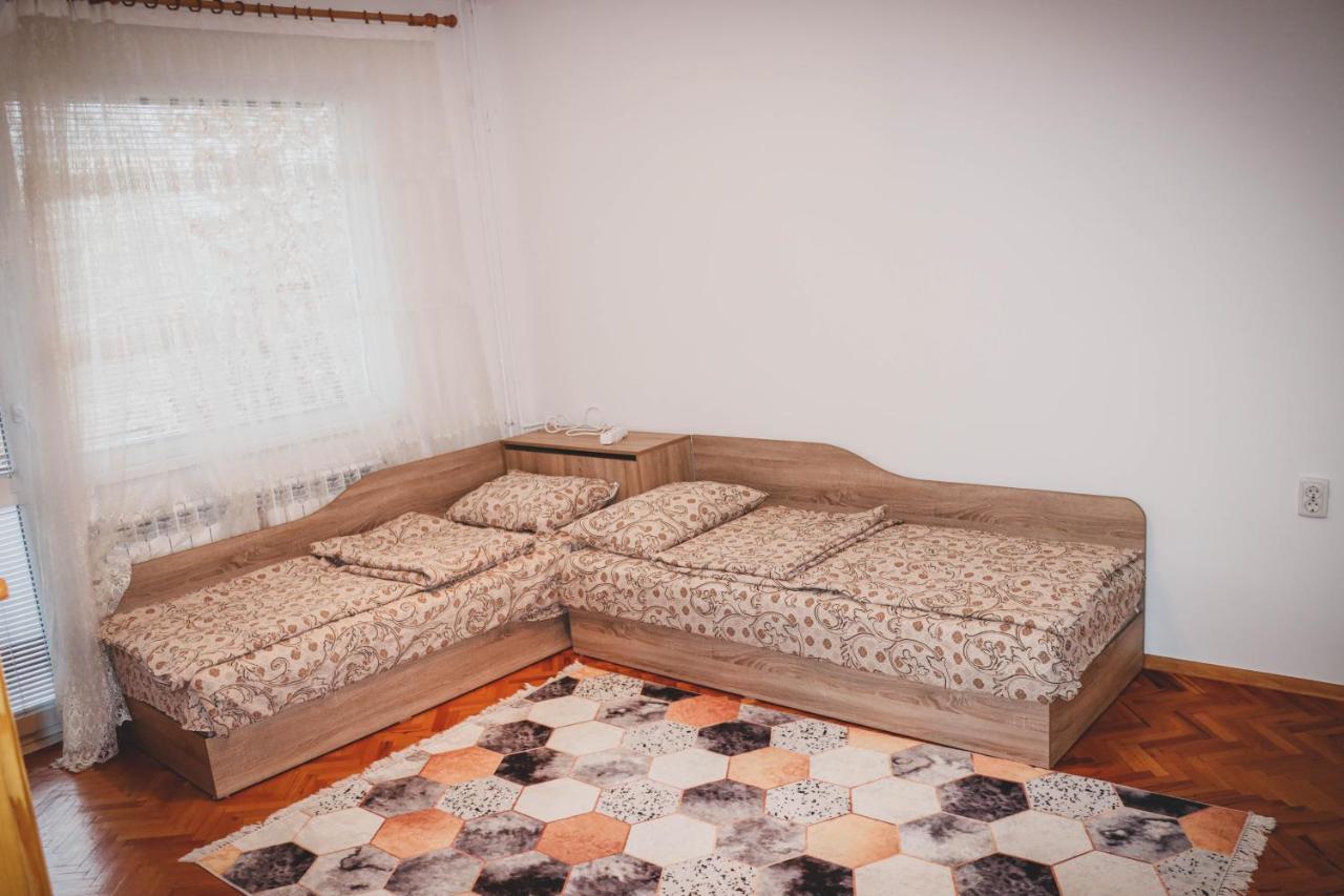 3 Rooms, Loft Apartment, Located Right In Center!!! Razgrad Exterior foto